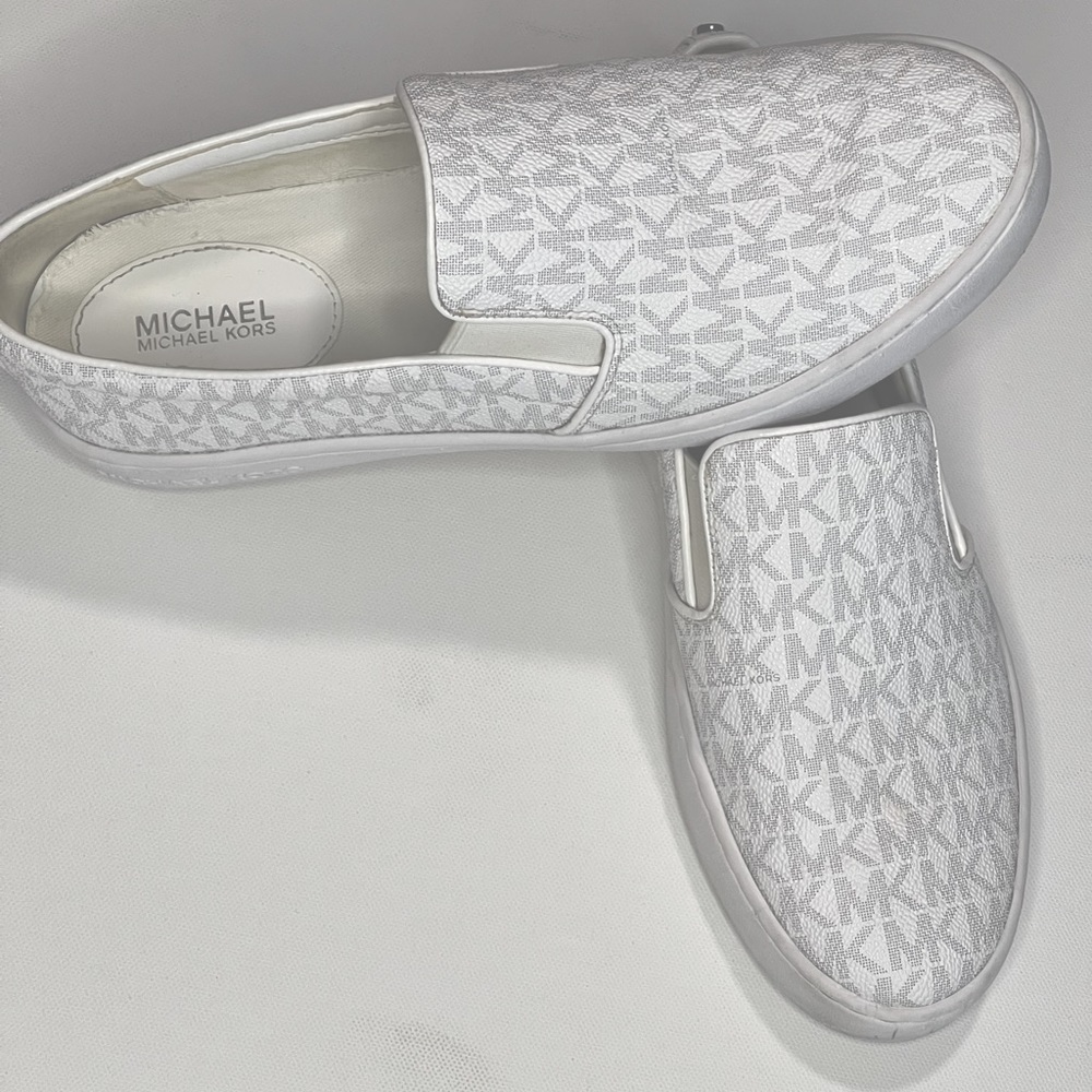 MICHAEL MICHAEL KORS
Women's Keaton Slip-On Signature Logo Sneakers